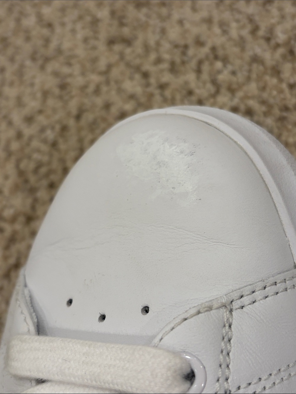 Tory Burch women’s 7 White/Navy Leather Low-Top Sneakers - Picture 8 of 8